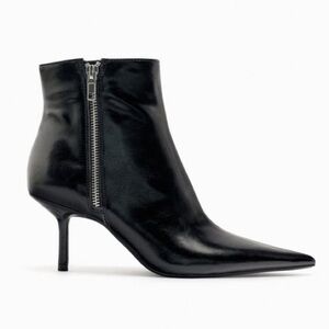 NWT. Zara Black Faux Leather Mid-Heel Ankle Boots with Zipper. Size 6,5, 7,5.